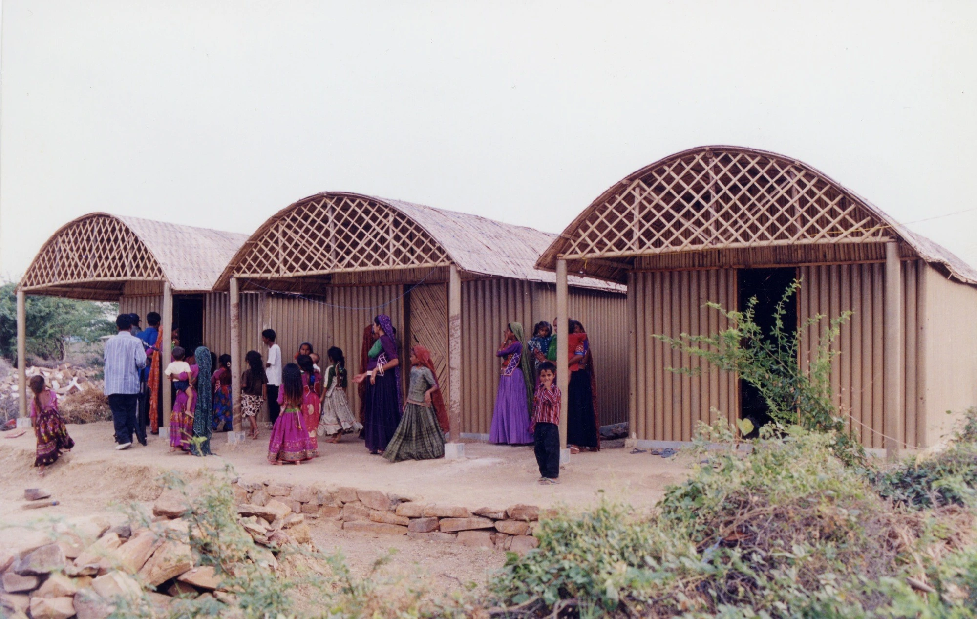 Paper emergency shelter