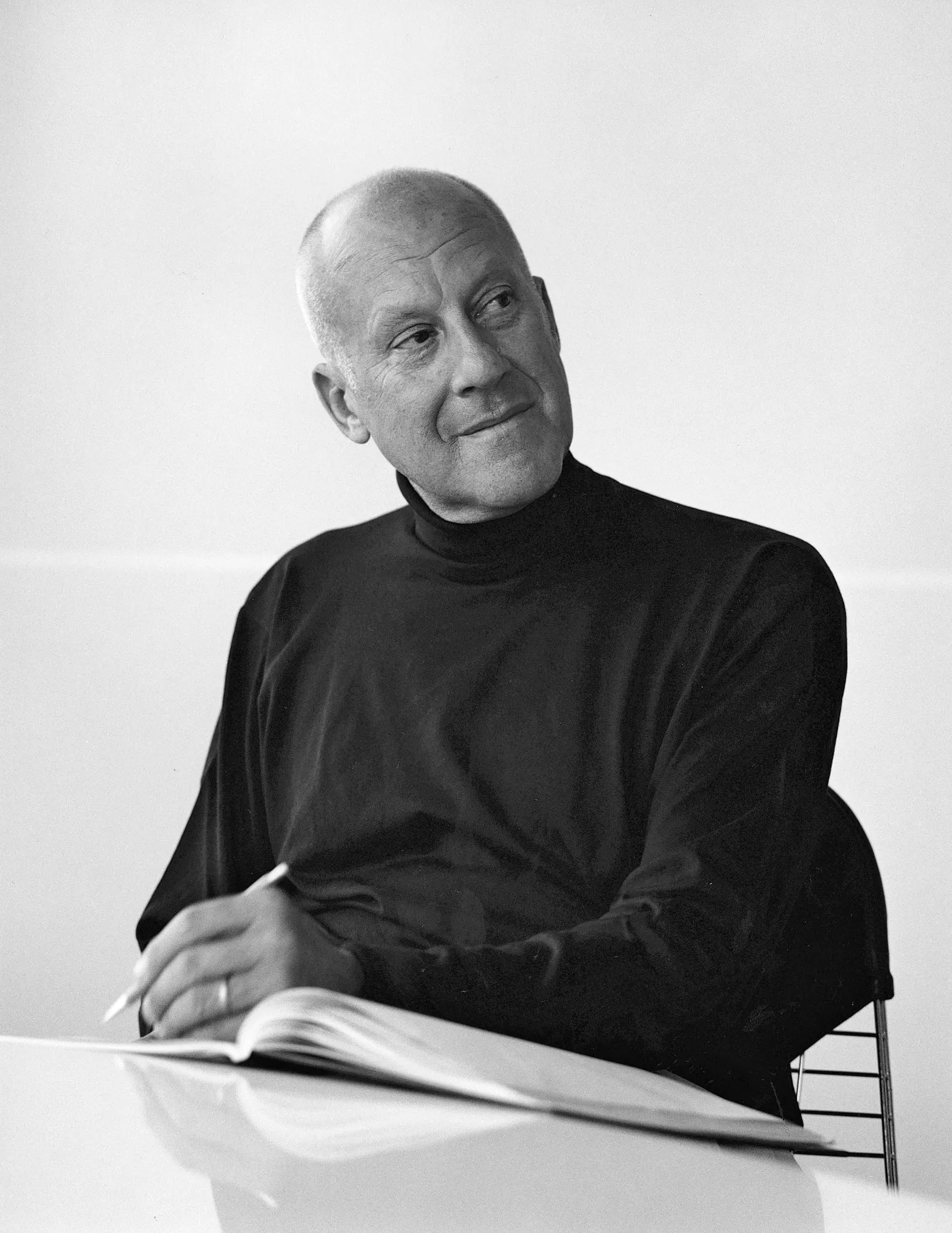 Norman foster profile picture